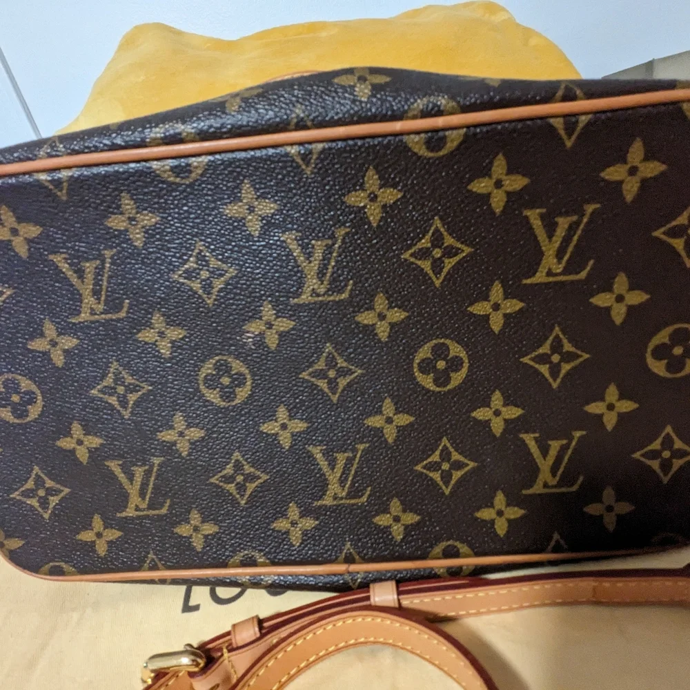 Louis Vuitton Palermo PM - Picture 8 of 15